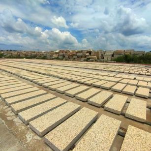 遵义 黄金麻荔枝面花岗岩石材地铺石防护中