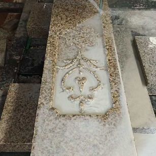 遵义 黄金麻花岗岩异形加工雕刻栏杆大柱