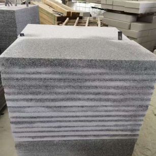 遵义 芝麻白5公分火烧地铺成品，900*400，规格可定制