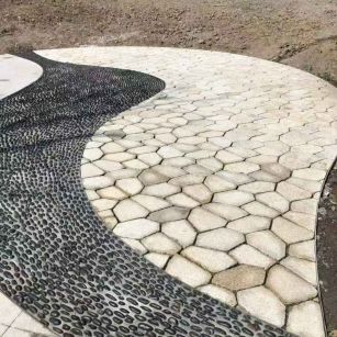 遵义 黄金麻冰裂纹地铺石工地铺装案例