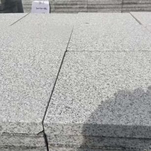 遵义 白麻花岗岩石材推荐 荔枝面地铺石