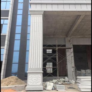 遵义 芝麻白光面花岗岩门楼大柱（罗马柱）配雕花底座