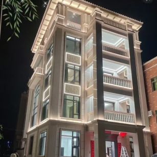 遵义 芝麻白花岗岩别墅外墙夜间效果