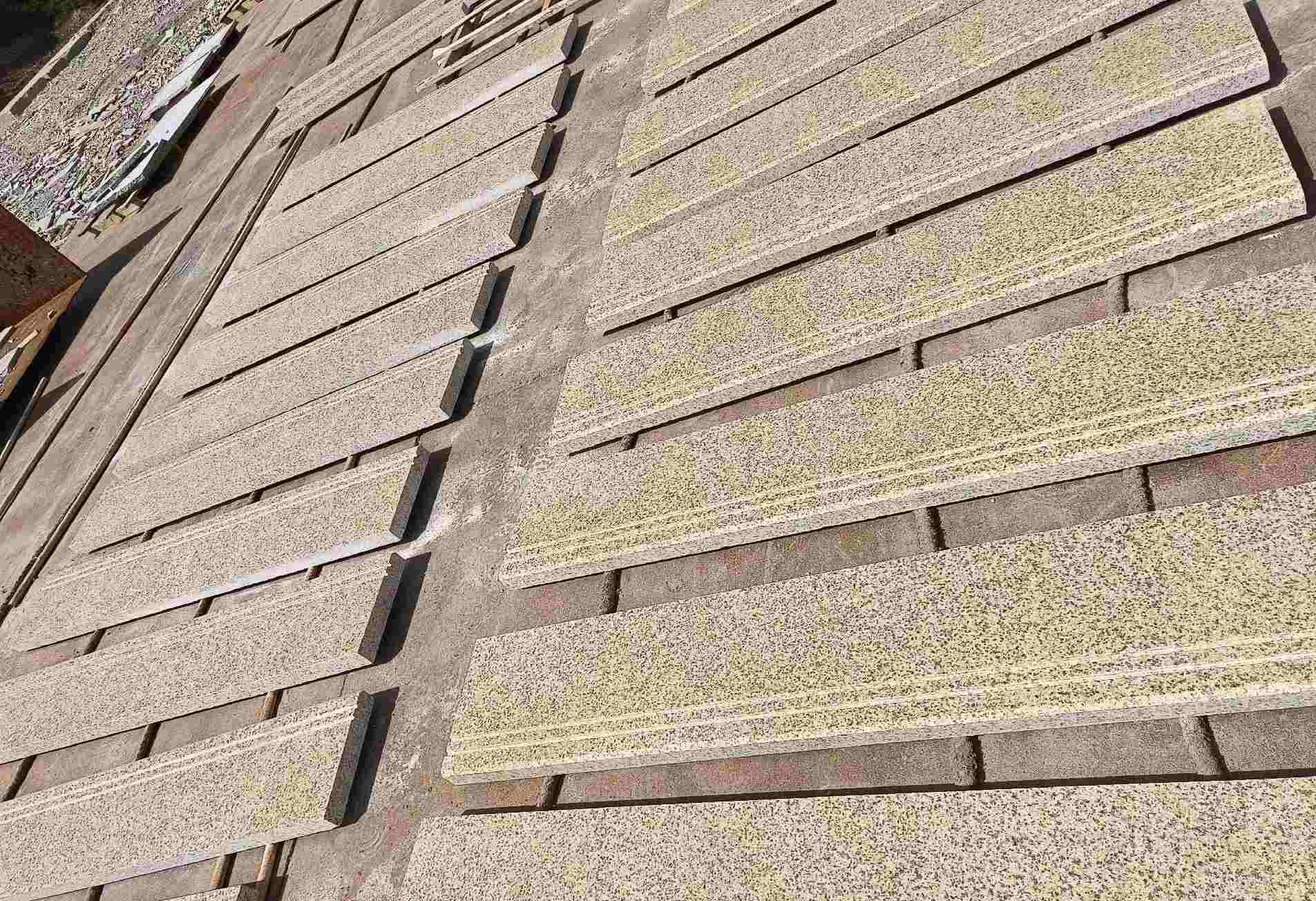 遵义 黄金麻花岗岩光面楼梯踏步