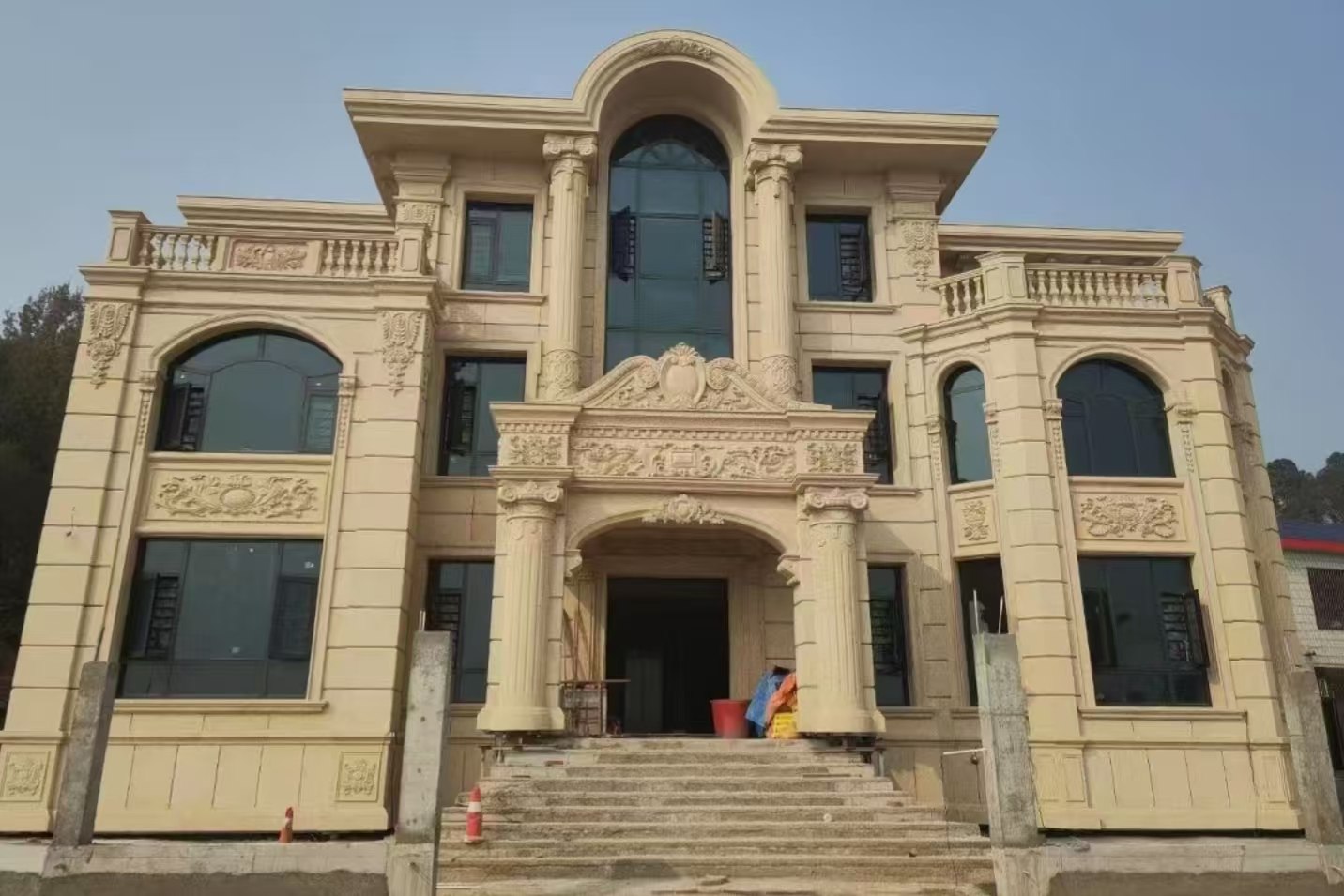 遵义 黄金麻花岗岩别墅外墙干挂