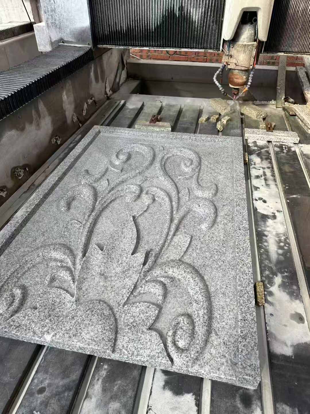 遵义 白麻别墅干挂雕花板