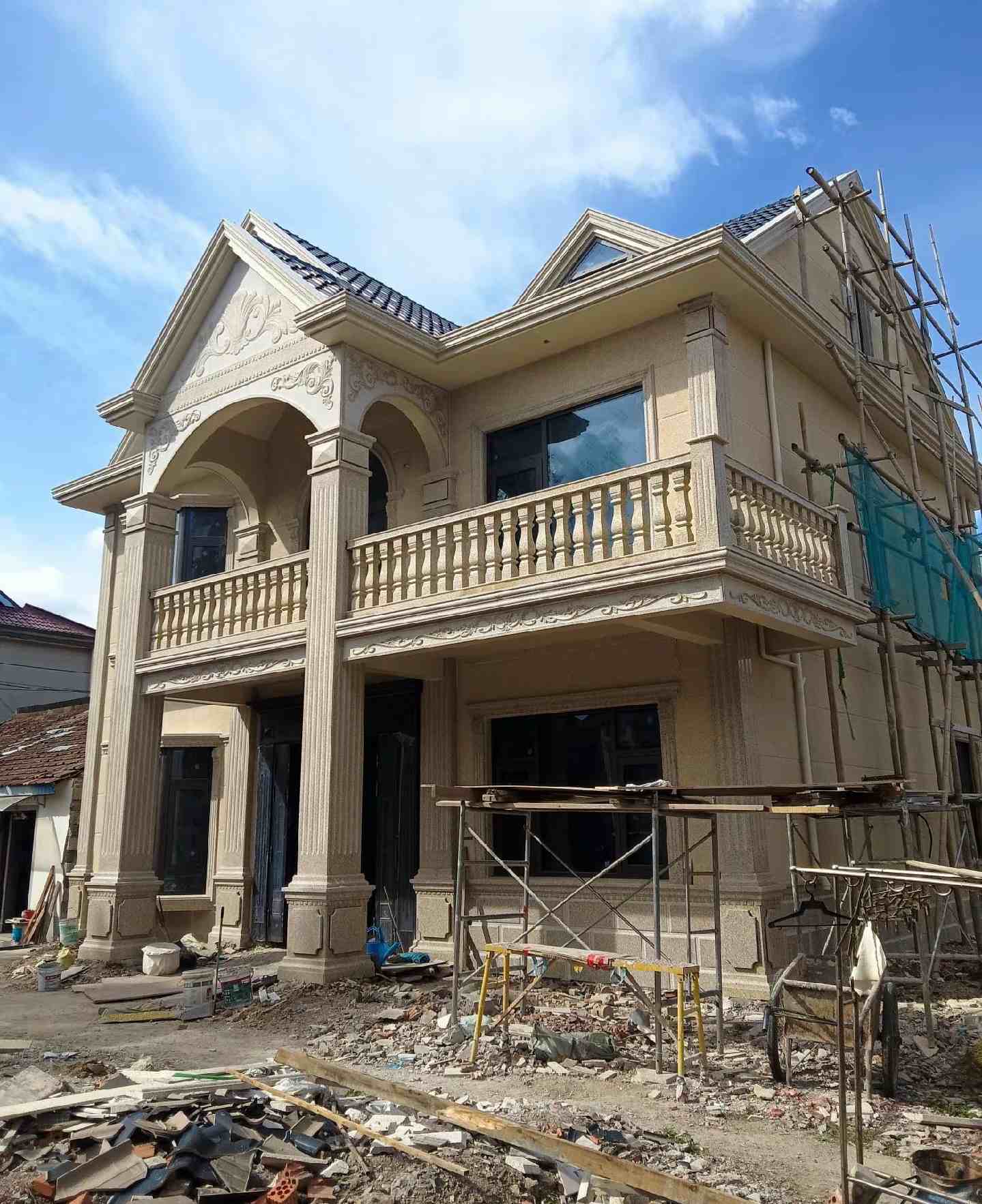 遵义 黄金麻花岗岩石材私人别墅雕花门楼柱阳台栏杆