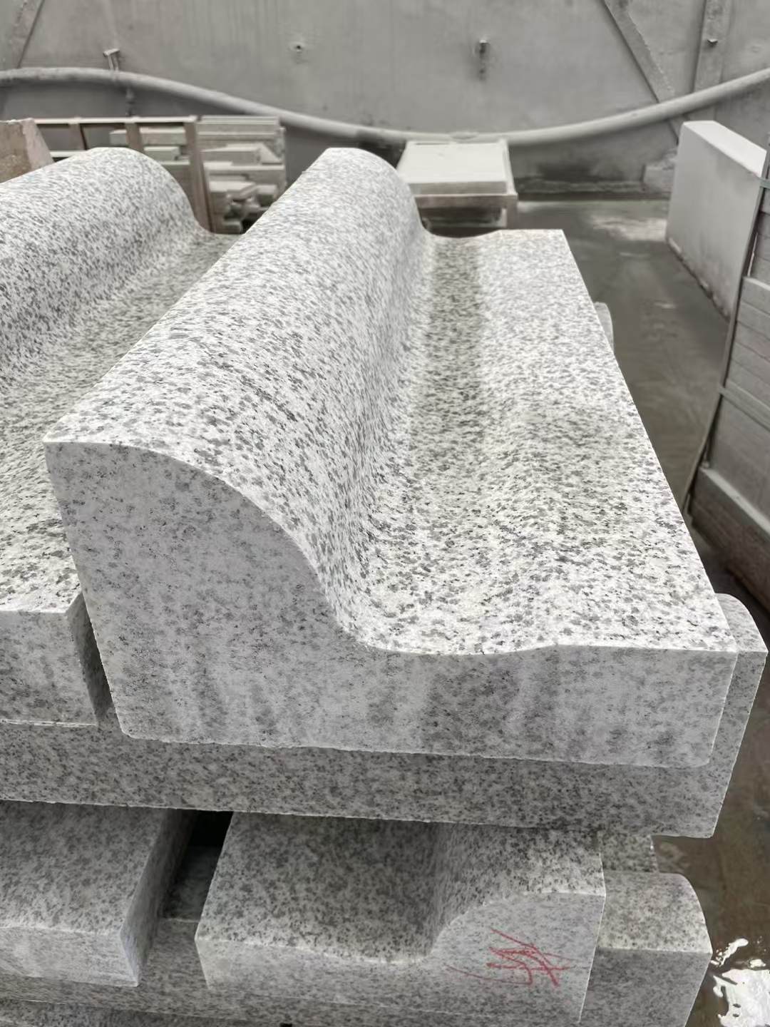 遵义 白麻花岗岩S型路沿石，路侧石，马路牙子等